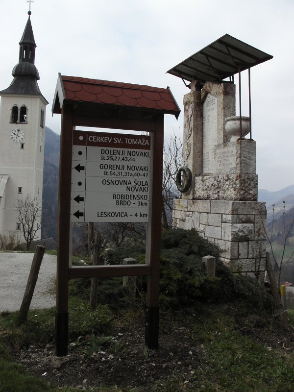 Spomenik padlim borcem na Čendovš1